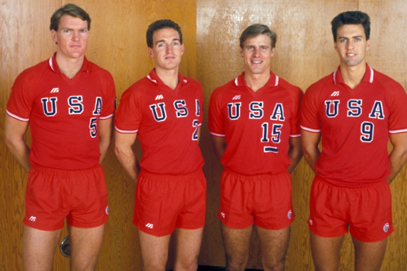 Karch Kiraly - Imagens da carreira do maior jogador de vôlei da