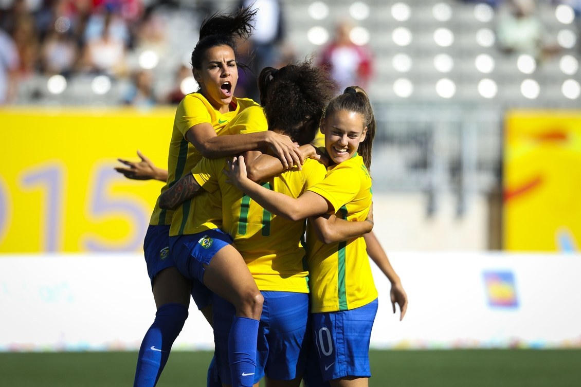 Confederação de vôlei se mobiliza para não deixar estrela da seleção  desempregada - RecordTV - R7 Pan Toronto 2015