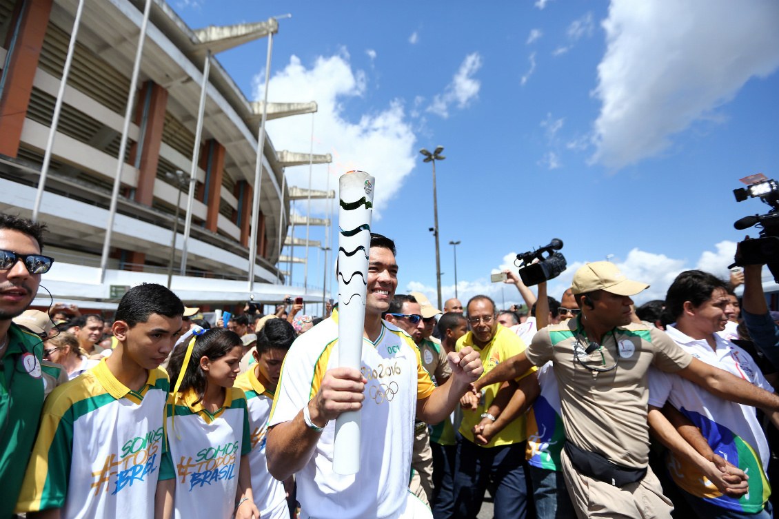 Revezamento da tocha dos Jogos Rio 2016 contempla todas as regiões do  Brasil — Rede do Esporte