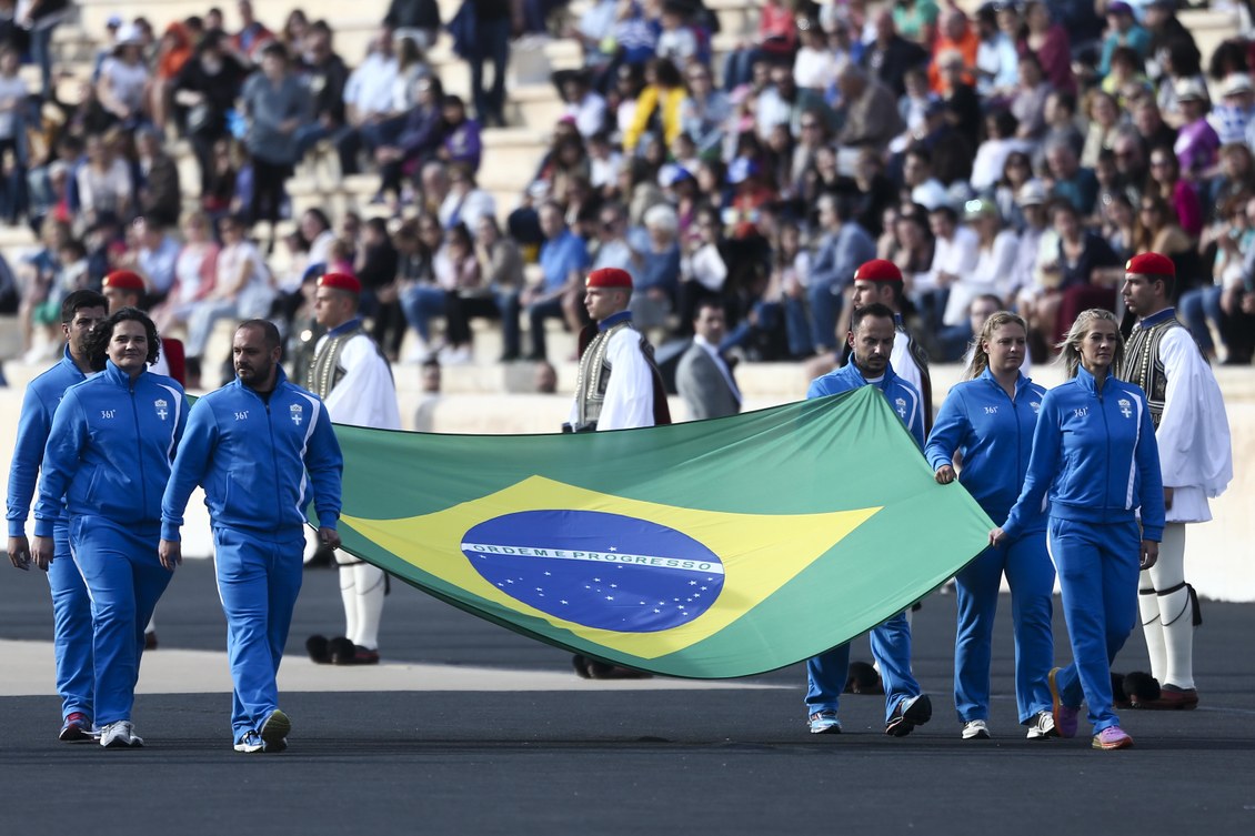 Revezamento da tocha dos Jogos Rio 2016 contempla todas as regiões do  Brasil — Rede do Esporte