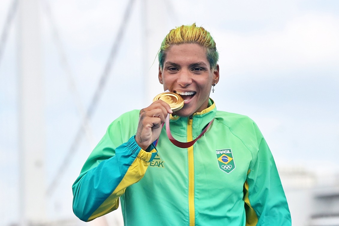 Grávida de 9 meses, indiana ganha medalha inédita em Olimpíada de