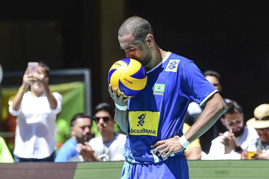 Serginho, bicampeão olímpico no vôlei: 'Não consigo me aposentar