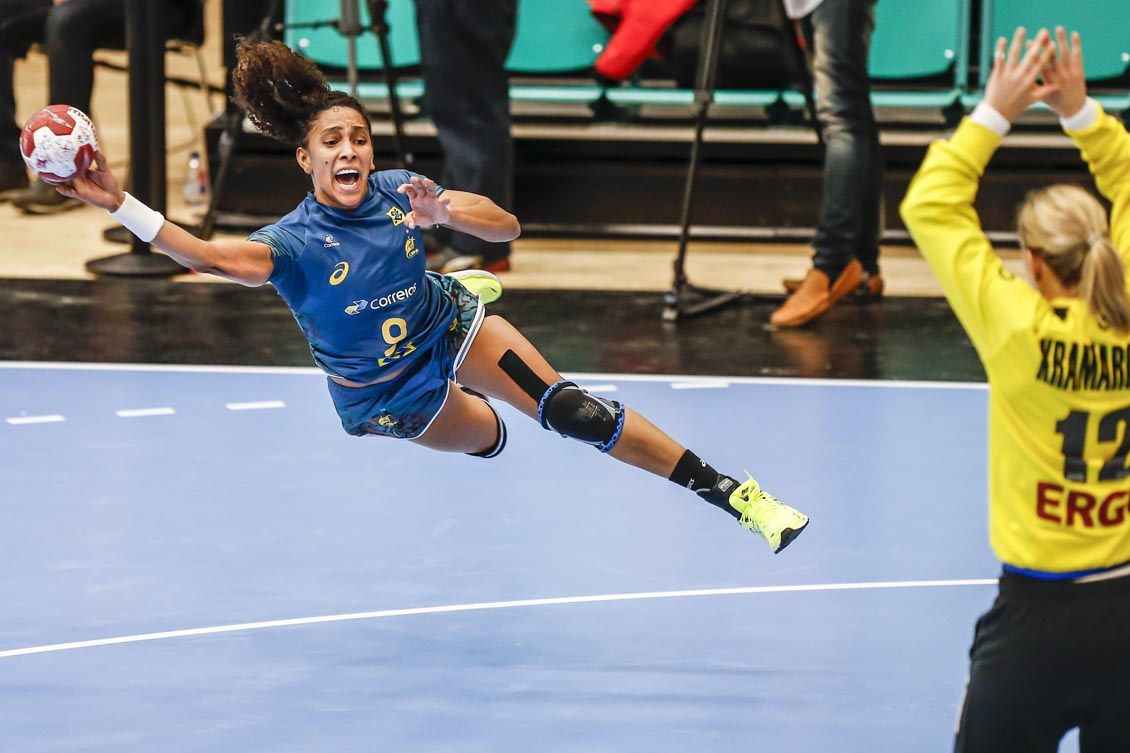 Meninas de escola de BH podem representar Brasil em Mundial de Handebol, no  Catar - Mais Esportes - Superesportes