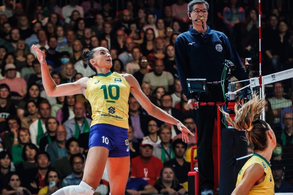 Brasil vence o México no tie-break e está na final do vôlei feminino