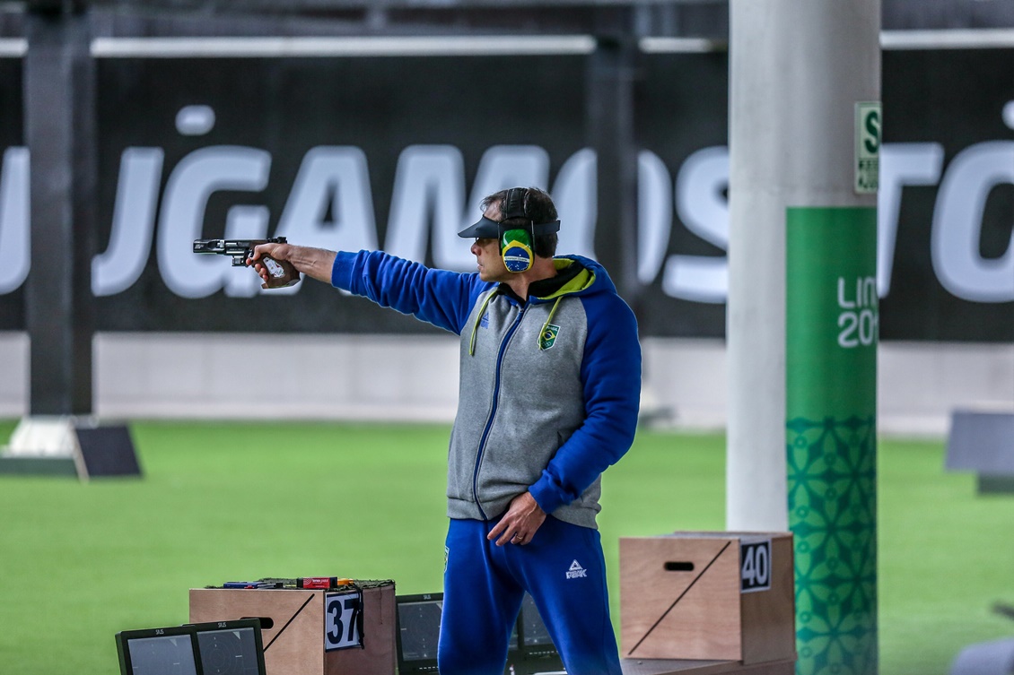 Primeiros Tiros: Tiro Esportivo brasileiro tem dois atletas entre os 20  melhores do mundo