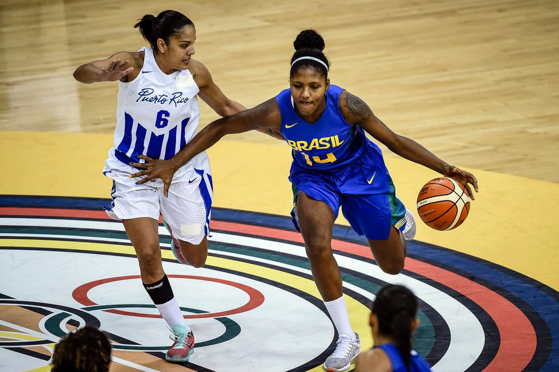 Brasil se recupera, vence Porto Rico no basquete feminino e mantém