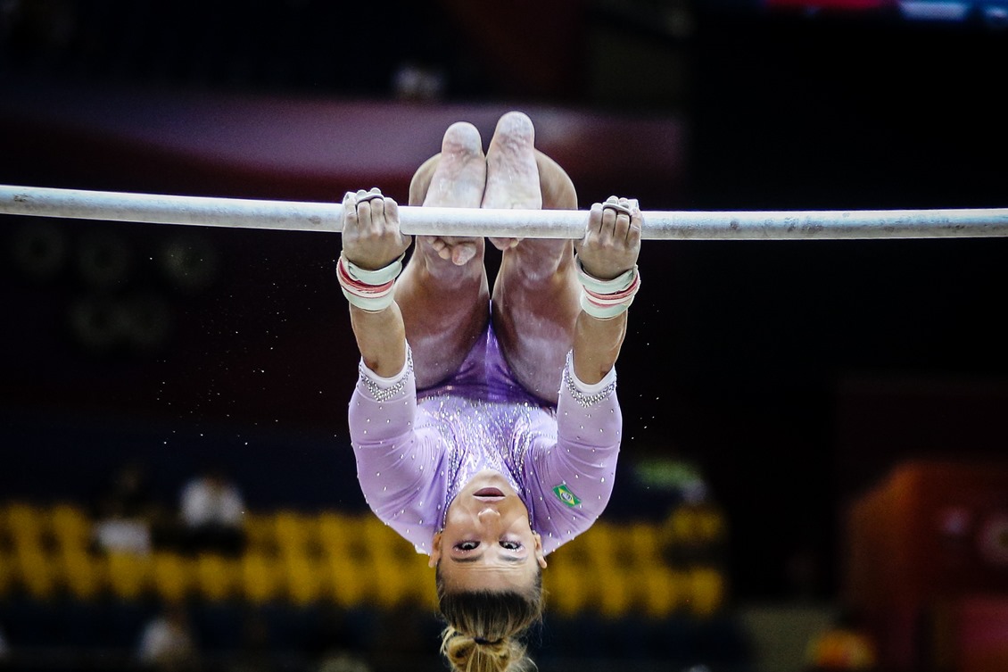 Brasil é prata na disputa por equipes na ginástica artística feminina