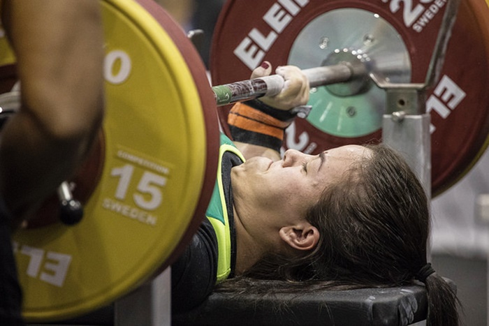 Mariana D'Andrea quebra recorde e leva o ouro no Parapan