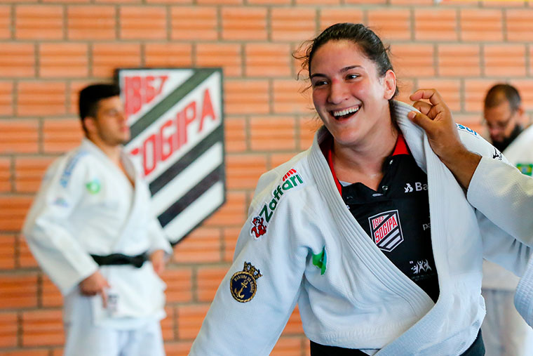 Mayra Aguiar, atleta da Sociedade de Ginástica Porto Alegre