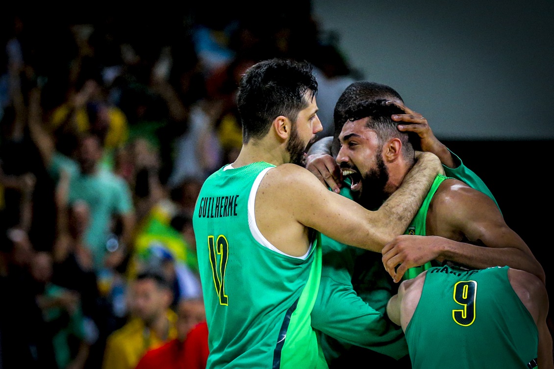 Basquete masculino: Brasil perde para Argentina e se complica