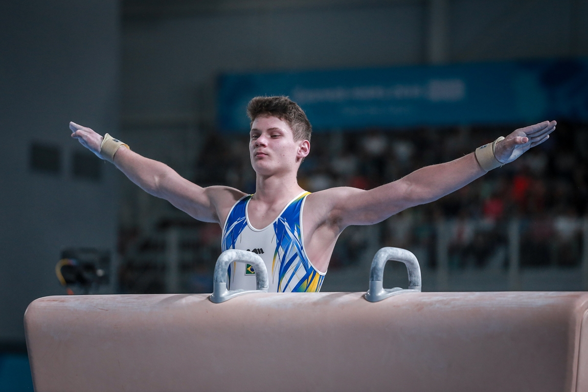 Mundial de Ginástica Artística 2023: Brasil obtém vaga Olímpica no feminino  por equipes