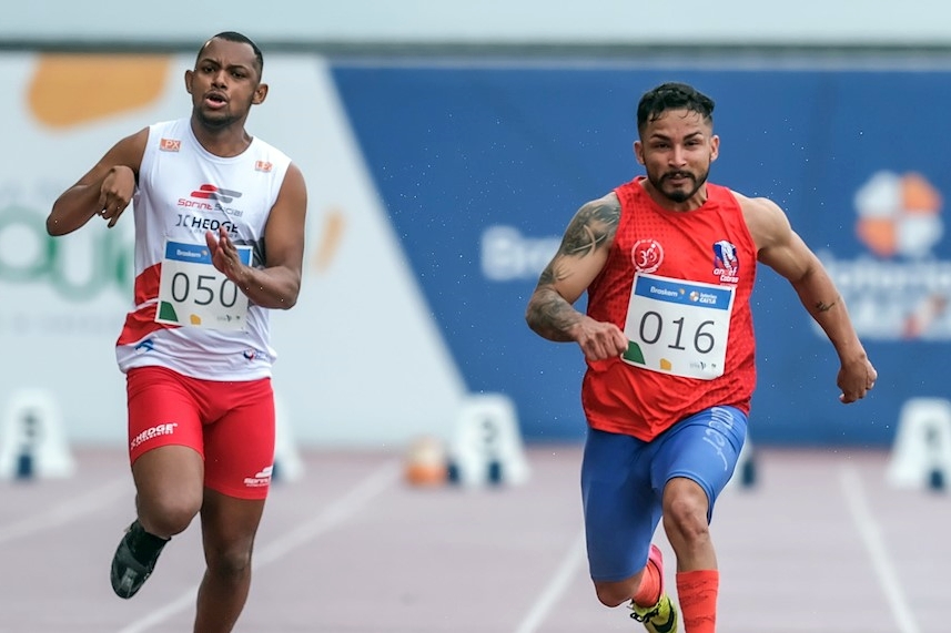 Velódromo do Parque Olímpico recebe atletas do Brasil e do exterior no Rio  Grappiling de luta livre esportiva — Ministério do Desenvolvimento e  Assistência Social, Família e Combate à Fome