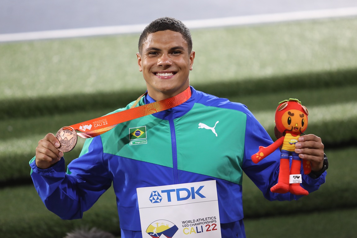 Competidora do Bolsa Atleta conquista bronze no Campeonato Brasileiro  Sênior de Luta Olímpica 2018 - Prefeitura de Garanhuns