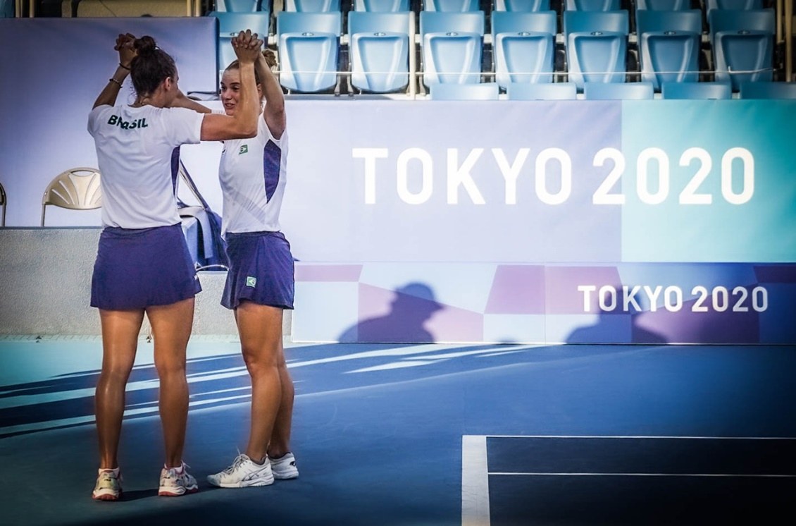 Dupla brasileira perde na semifinal do tênis e agora luta pelo bronze