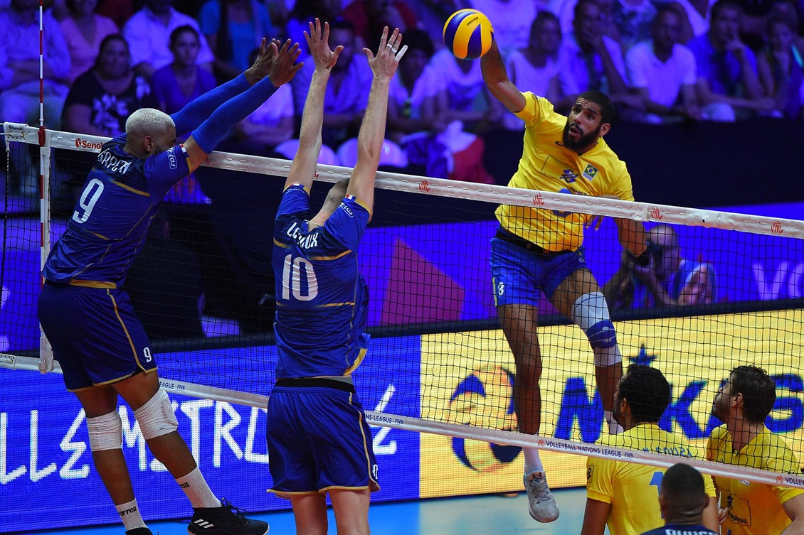 Brasil é superado no tie break na Liga das Nações masculina de vôlei