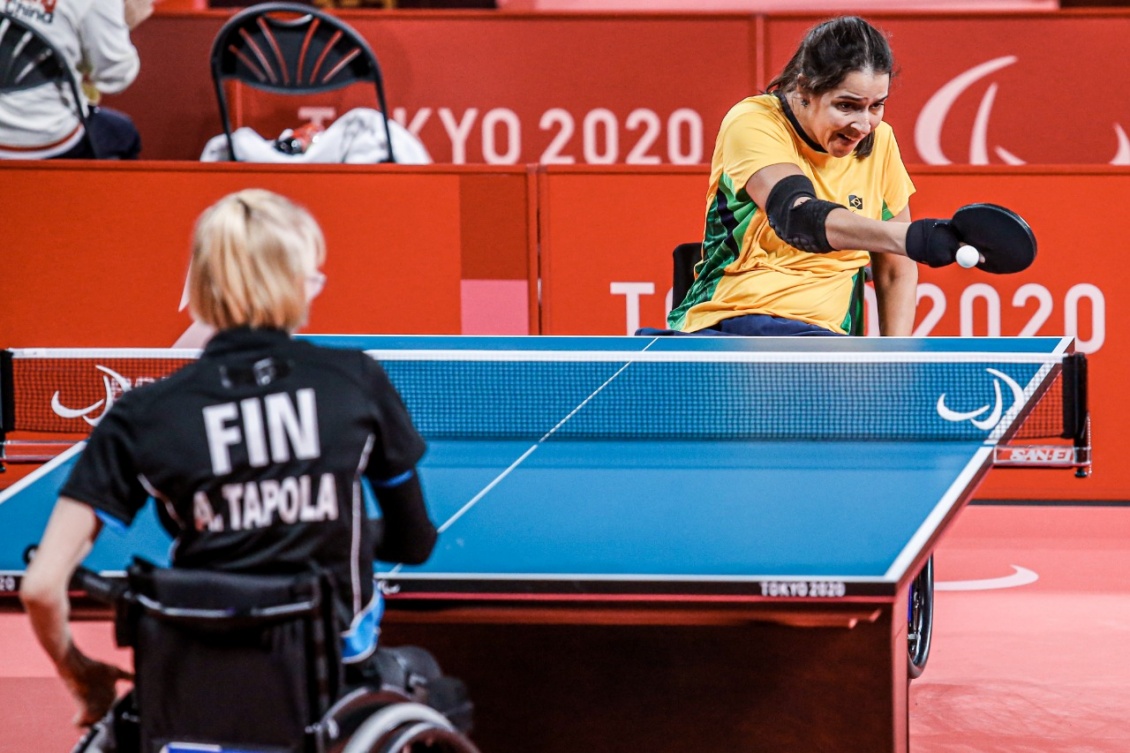 Brasileiros são eliminados na estreia do tênis em Tóquio