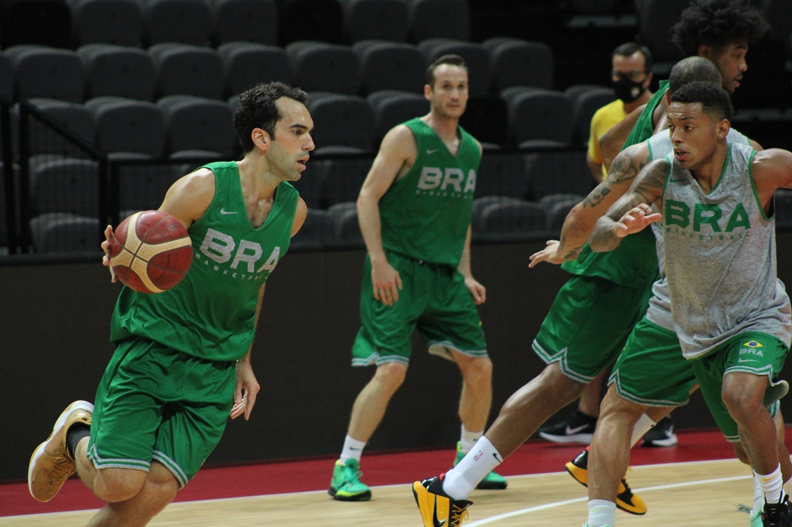 Seleção masculina de basquete fica sem bagagem no México