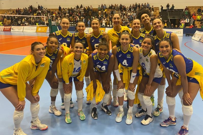 Time de vôlei feminino comandou a década de ouro da Sogipa