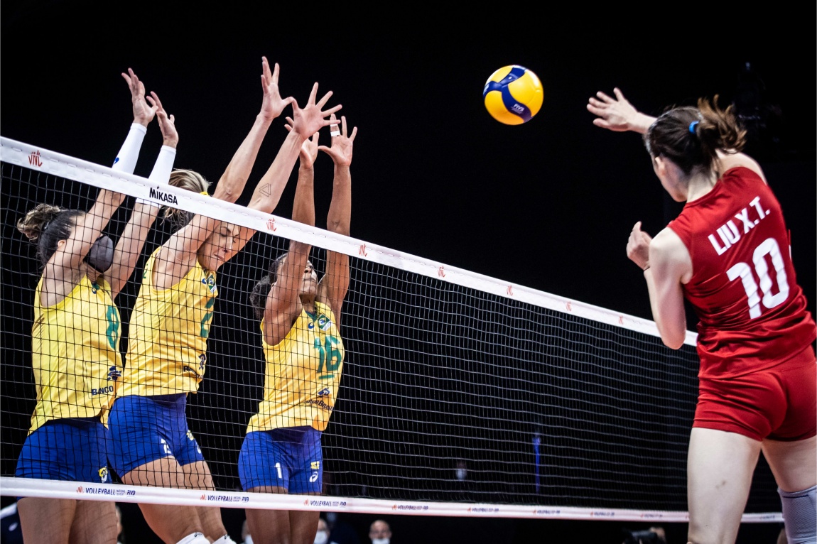 Brasil derrota Itália no tie-break no Mundial de Vôlei feminino