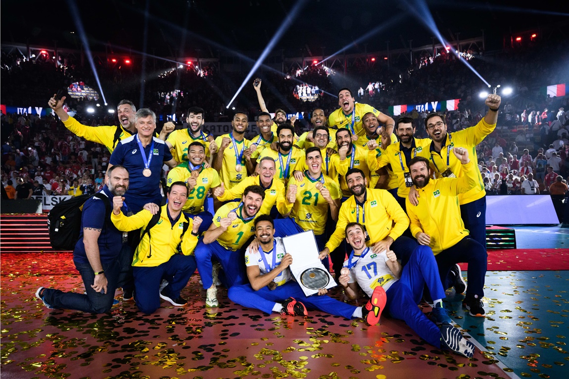 Brasil é bronze e chega à sexta medalha seguida no Mundial de Vôlei