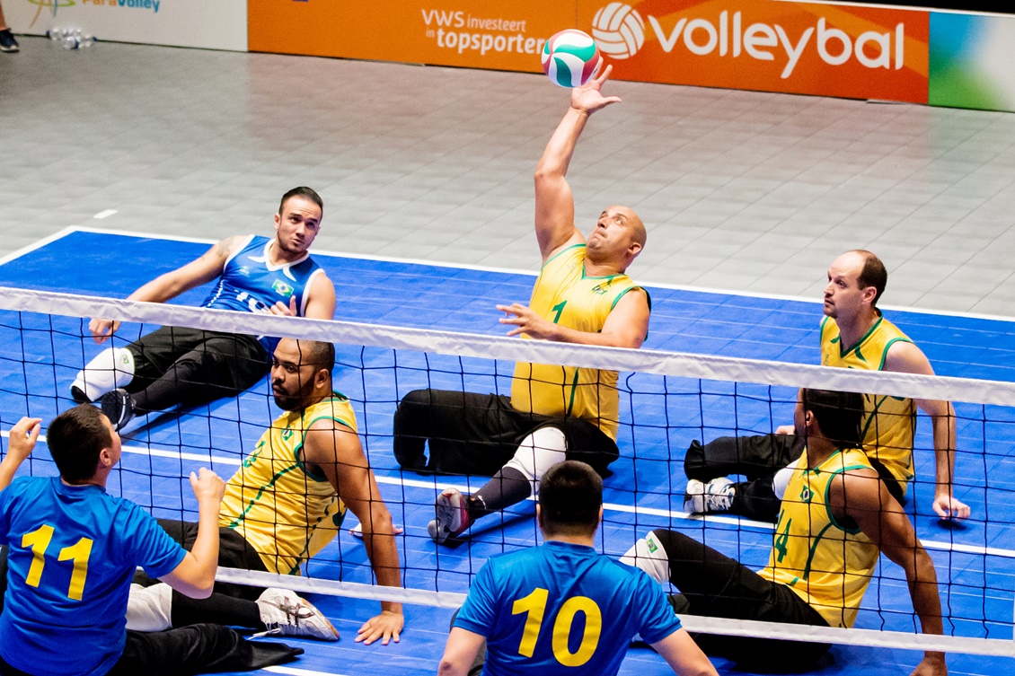 Seleção masculina de vôlei da Rússia garante vaga na Rio-2016