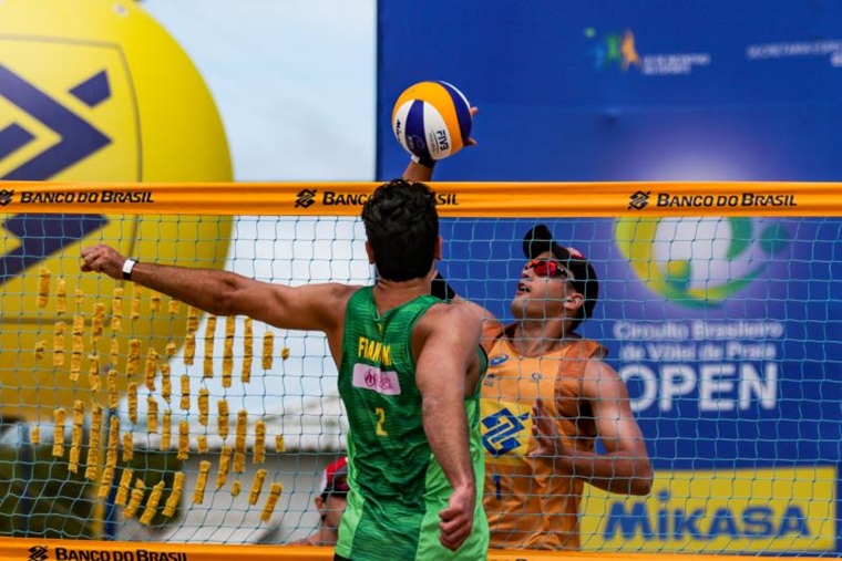 Terceira etapa do torneio masculino do Circuito Brasileiro de Vôlei de Praia  começa nesta quinta-feira (12.11) — Rede do Esporte