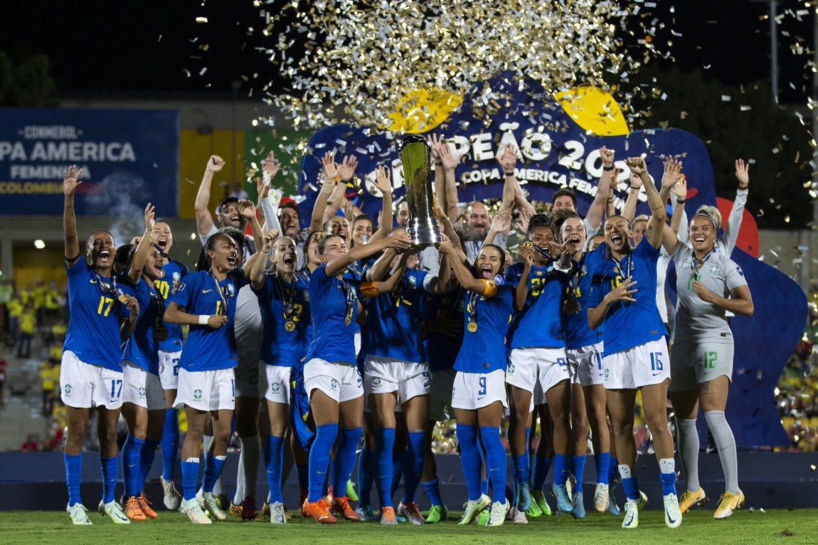 É octa! Com gol de Debinha, Brasil é campeão da Copa América